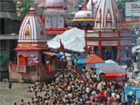 हरिद्वार में हुआ 'बम बम भोले' का शंखनाद