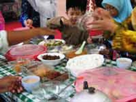 मध्यपूर्व के देशों में रमजान शुरू