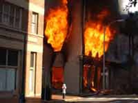 शंघाई : आग की वजह पता नहीं, 4 हिरासत में