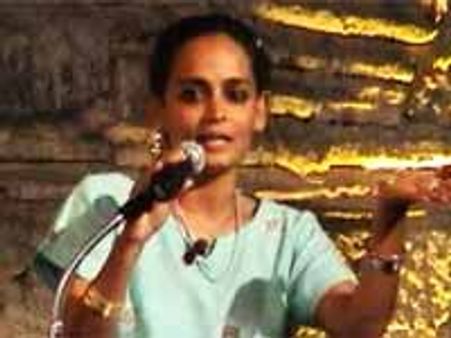 माओवादी भी देशभक्‍त ही हैं: अरुंधति रॉय