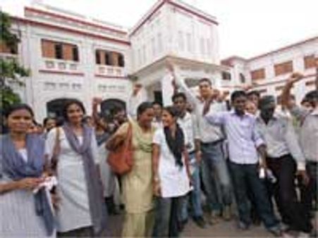 अब 'बिहारी' होना गाली नही लगता