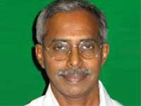 आंध्रा : जगन के चाचा बने मंत्री लेकिन बाहर हुए वफादार