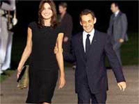 पत्नी 'ब्रुनी' संग सरकोजी करेंगे 'ताज' का दीदार