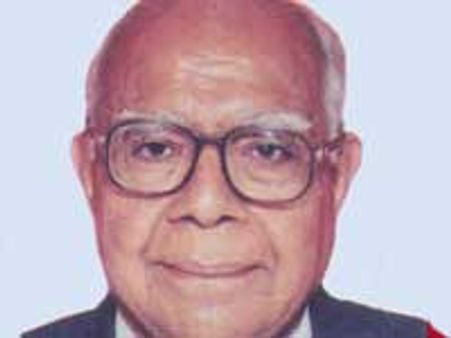 बिनायक सेन देशद्रोही नहीं है : राम जेठमलानी