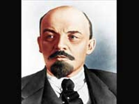 समाजवादी नेता 'लेनिन' के शव को दफनाना चाहता है रूस?