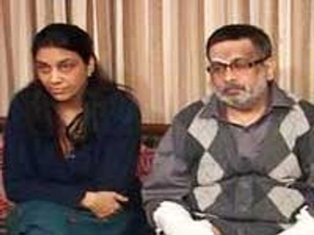 आरूषि हत्याकांड : नूपुर तलवार की याचिका खारिज, सरेंडर का निर्देश