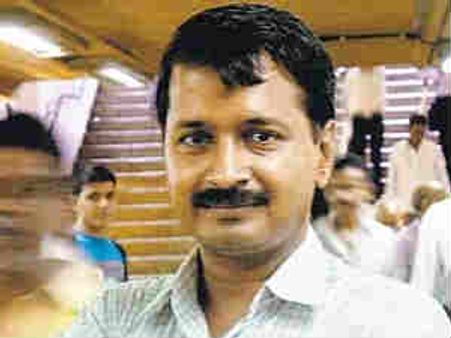 हम भूषण पिता-पुत्र के साथ हैं: अरविंद केजरीवाल