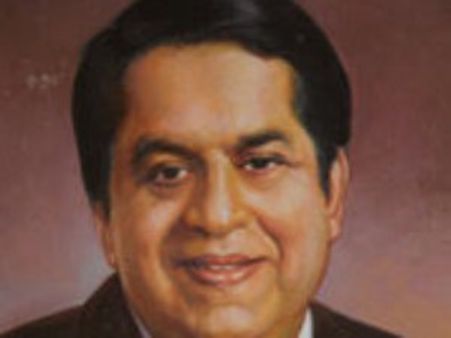 नारायणमूर्ति के उत्तराधिकारी बने कामथ, संभालेंगे इंफोसिस