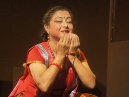 नृत्‍य के माध्‍यम से प्रस्‍तुत कीं टैगोर की कृतियां