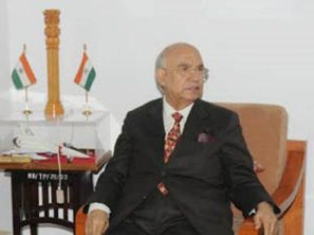 सुप्रीम कोर्ट के फैसले से कर्नाटक में भाजपा सरकार की चूलें हिलीं