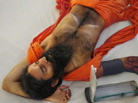 कोमा में जा सकते है बाबा : निशंक