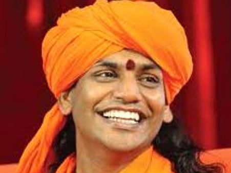 नित्‍यानंद की नौटंकी, फूंक मारकर किसी को भी हवा में उड़ाने का दावा