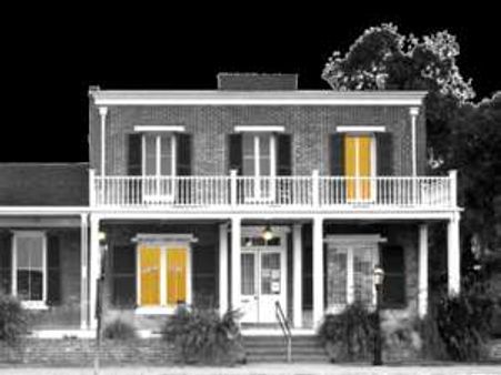 एक घर जहां आज भी मुर्दे घुमतें है