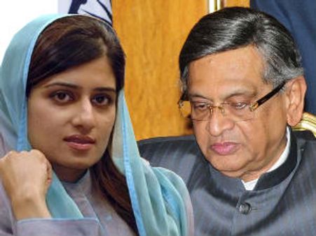 हिना-कृष्‍णा के हाथ मिलाते ही एलओसी पर बहा खून