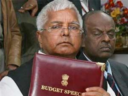 संसद में सबको हंसाने वाले लालू सो गए, स्‍पीकर ने उठाया