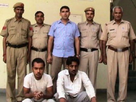 बहादुरगढ़ में चरस के साथ दो गिरफ्तार