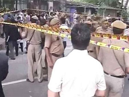 दिल्‍ली बम धमाकों के सबूत खंगालने में जुटी एनआईए