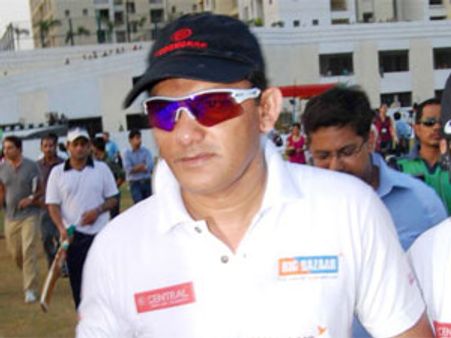 चौथे दिन भी अजहरुद्दीन के बेटे की हालत बेहद नाजुक