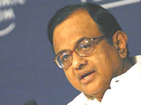 चिदंबरम पर भरोसा था, है और रहेगा : मनमोहन सिंह