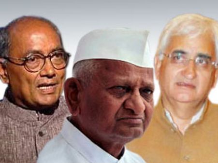 अन्‍ना हजारे राजनीति कर रहे हैं: कांग्रेस