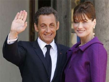 फ्रेंच राष्‍ट्रपति सारकोजी की मॉडल पत्‍नी कार्ला बनी मां