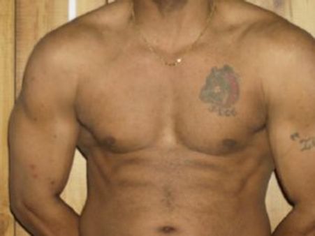 धनवान होते हैं चौड़ी छाती वाले पुरुष