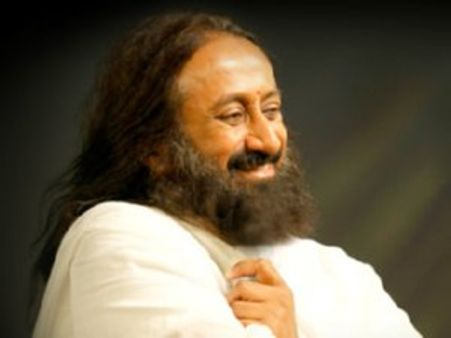 यूपी में श्रीश्री रविशंकर का एलान, अब चुप नहीं बैठेंगे
