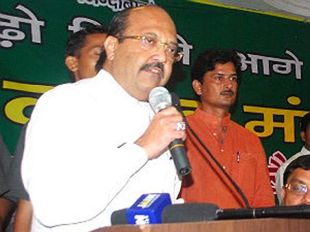 कैश फॉर वोट मामले में अमर के खिलाफ आदेश सुरक्षित