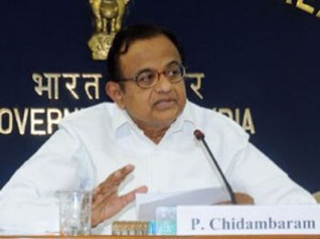 सरकार ने पूछा कि चिंदबरम से इस्तीफा क्यों लें?