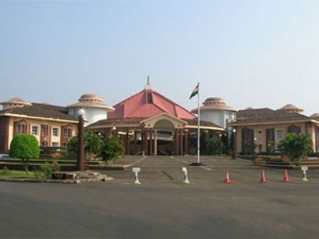 गोवा: भाजपा का प्रचार शुरू कांग्रेस तलाश रही जमीन