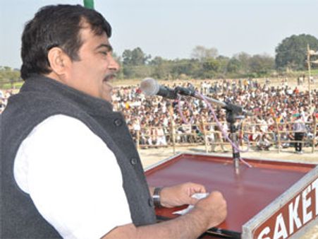 यूपी की दुर्दशा के लिये कांग्रेस जिम्‍मेदार: गडकरी
