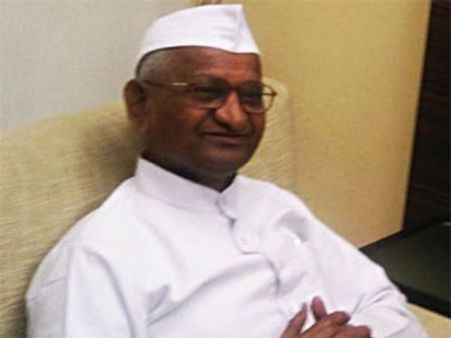 गंदी मानसिकता के शिकार तीनो मंत्री को जेल भेजो: अन्ना हजारे