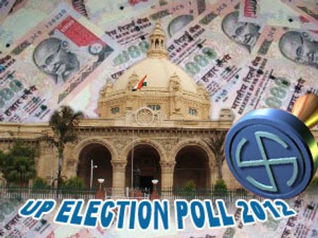 गोरखपुर के मतदाता‍ओं को मिला वोट के बदले नोट