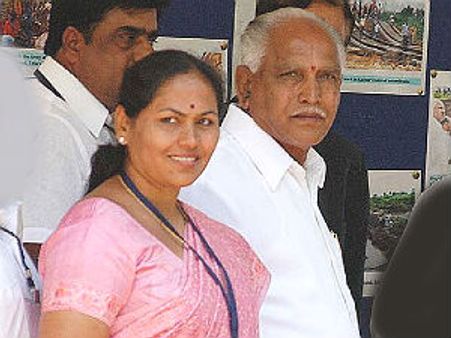 येड्डी के झटकों से कैसे उबरेगी कर्नाटक भाजपा