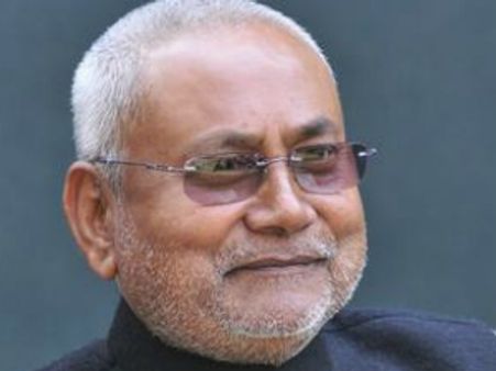 'आम बजट से आम आदमी का गला घोंटना चाहती है कांग्रेस'