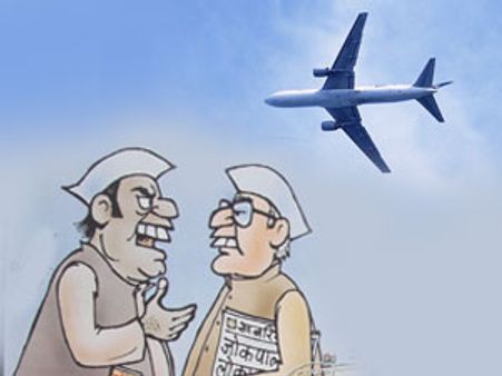 देश के नेता घूमने-फिरने पर खर्च कर देते हैं 500 करोड़