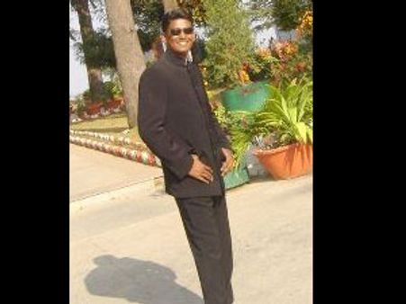 कलेक्‍टर एलेक्‍स पॉल की खोज में सर्च ऑपरेशन शुरू