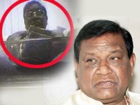 बंगारु लक्ष्‍मण मामले ने बंद की भाजपा की बोलती