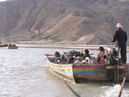 असम: ब्रह्मपुत्र नदी में दो नांवें पलटीं, 105 की मौत