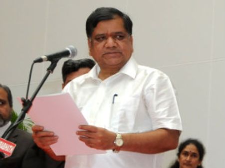 जगदीश शेट्टार ने ली कर्नाटक मुख्‍यमंत्री पद की शपथ