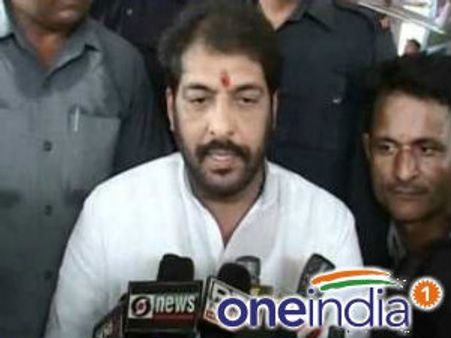 गोवा में है कांडा की एक और लि‍वइन पार्टनर, 1 बच्‍चा भी