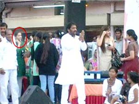 गोपाल कांडा के लिये चुनाव प्रचार करती थी गीतिका