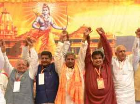 निकाय चुनाव में हारे भाजपाई पार्टी से बाहर