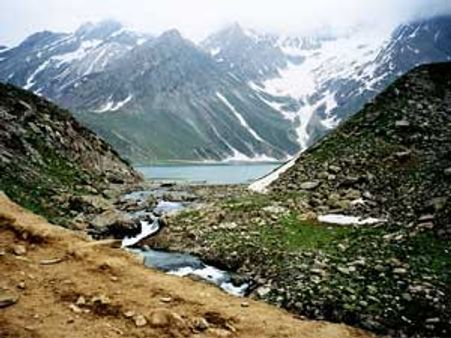 खुद भी भ्रम में हैं देशविरोधी रिपोर्ट तैयार करने वाले वार्ताकार