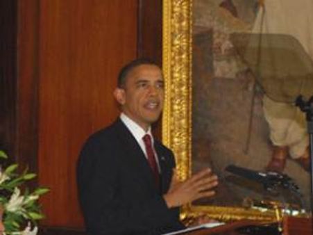 मिट रोमनी बेईमान हैं: बराक ओबामा