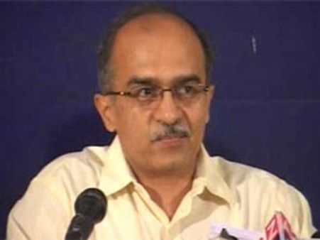 अन्‍ना की सहयोगी एनी कोहली का प्रशांत भूषण के घर हंगामा
