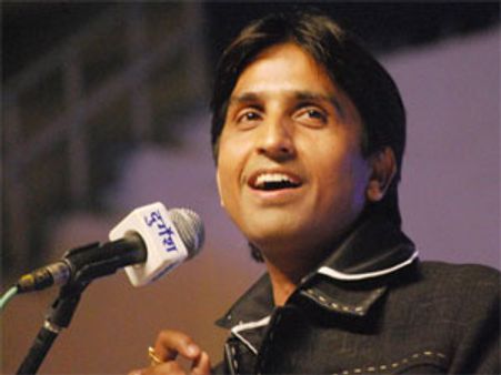 गाजियाबाद में कुमार विश्‍वास के घर हमला, केस दर्ज