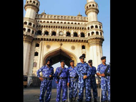 तेलंगाना पर बंद से थम गया आधा आंध्र प्रदेश