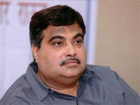 और गडकरी ने दे ही दिया इस्तीफा..