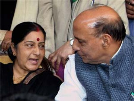 लंच पर मिलेंगे राजनाथ और सुषमा स्‍वराज, हो सकती है पीएम मुद्दे पर बात